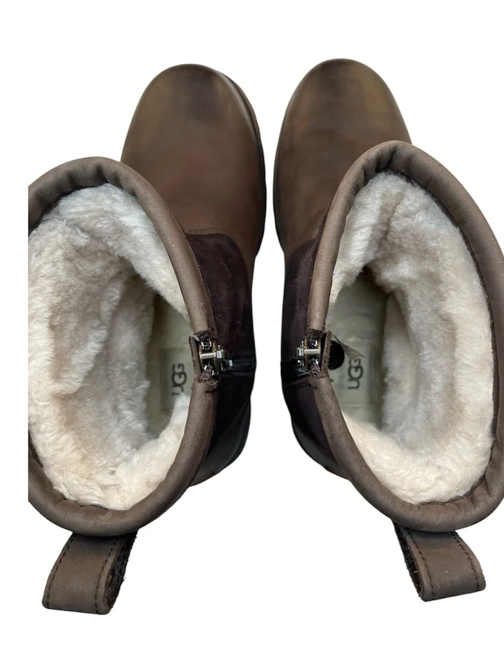 UGG Men' s Hendren TL Waterproof Leather Boot Size 10